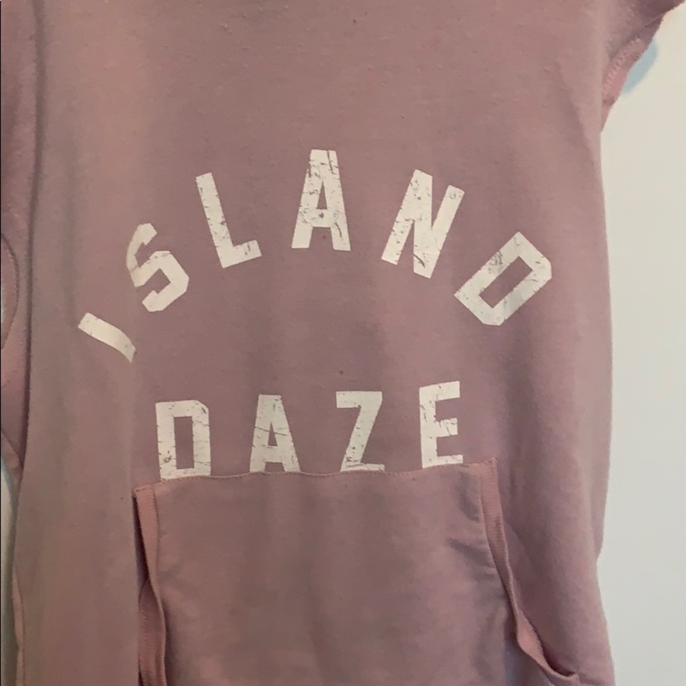 Shirt it’s ten dollars